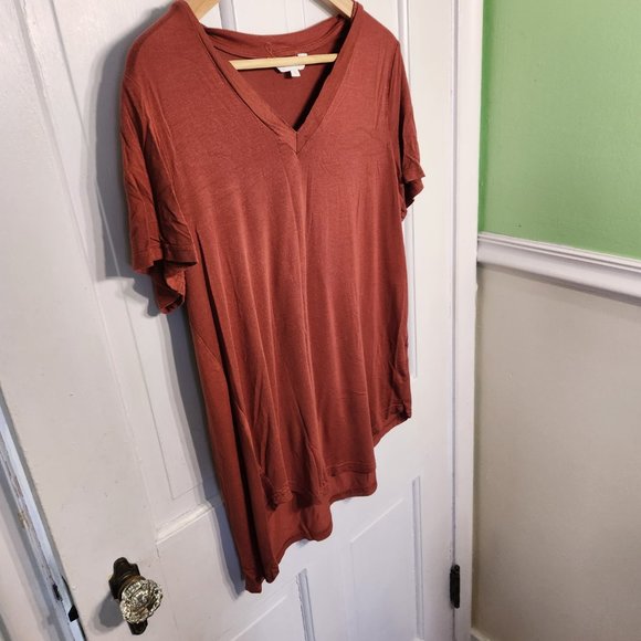 Amaryllis Asymmetrical Top Size L - Picture 3 of 5